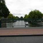 p1000549