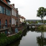 p1000688